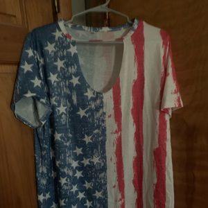 Woman’s short sleeve shirt
